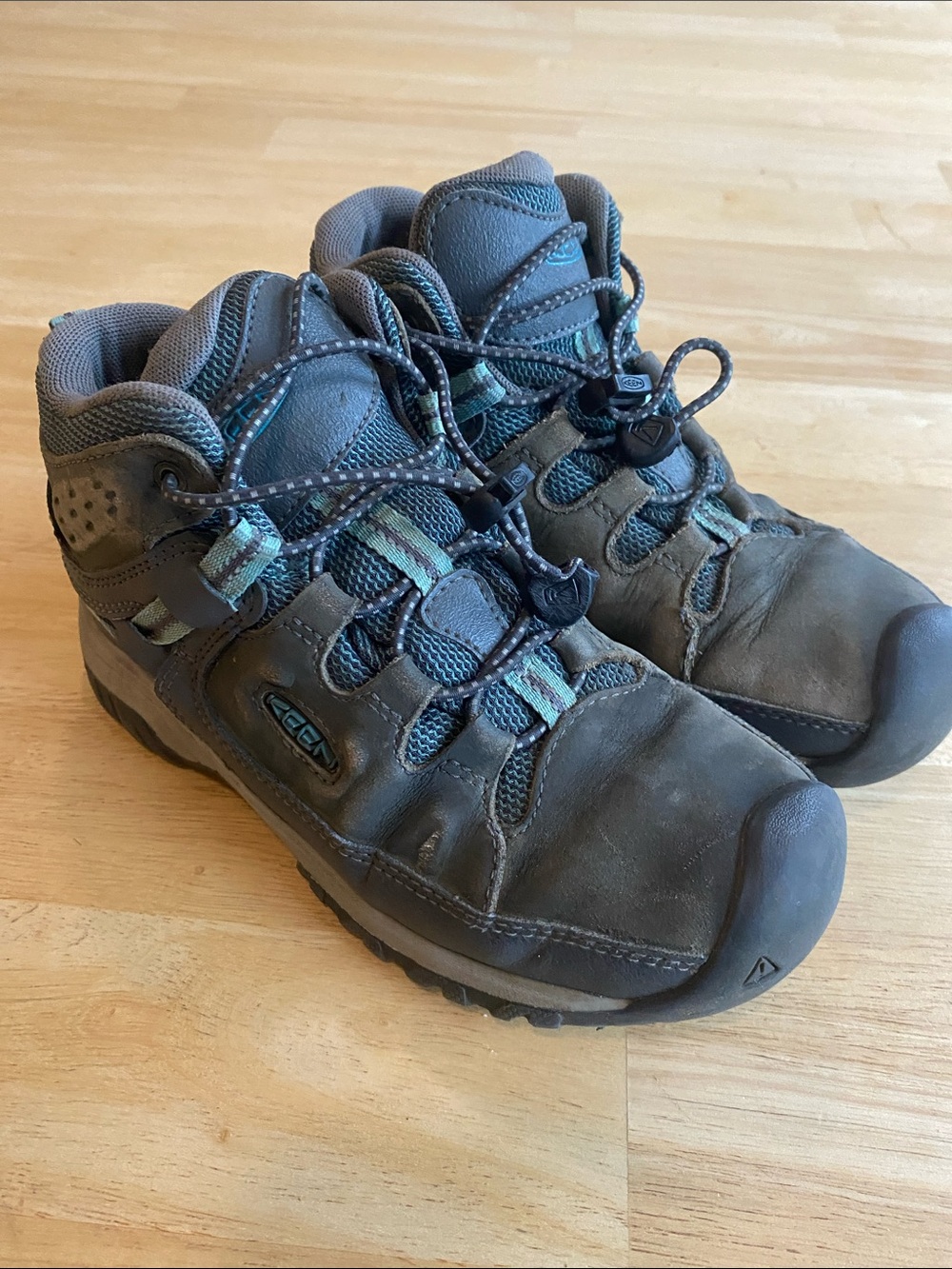 KEEN Kids Gray Hiking Boots with Teal Accents